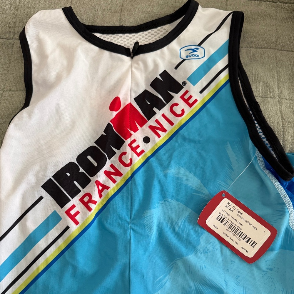 NWT Women’s tri/bike top